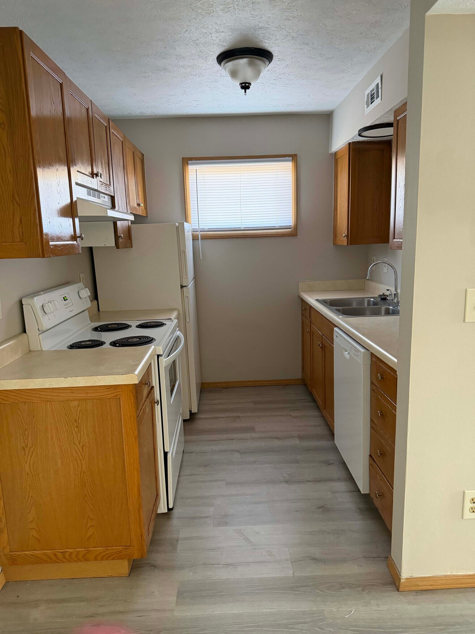 Building Photo - Fairway