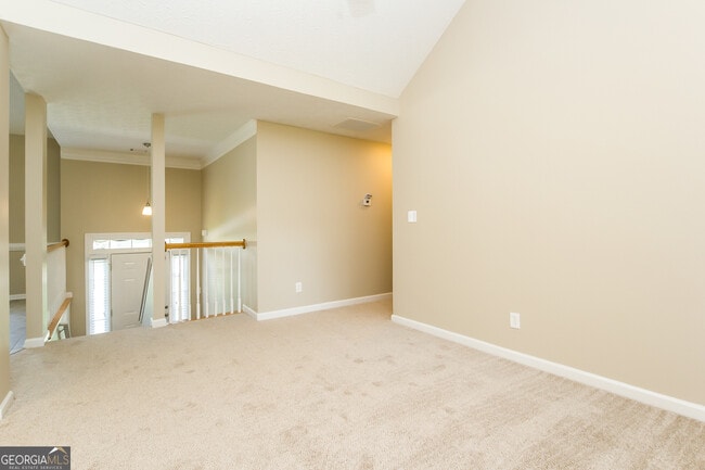 Building Photo - 308 Barr Cir