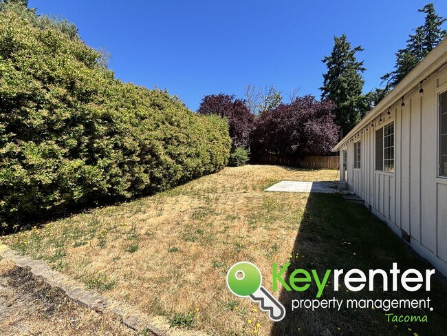 Building Photo - Remodeled 3-Bedroom Home in Steilacoom wit...