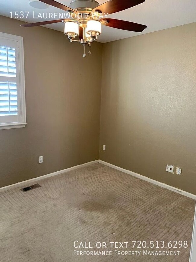 Building Photo - 1537 Laurenwood Way
