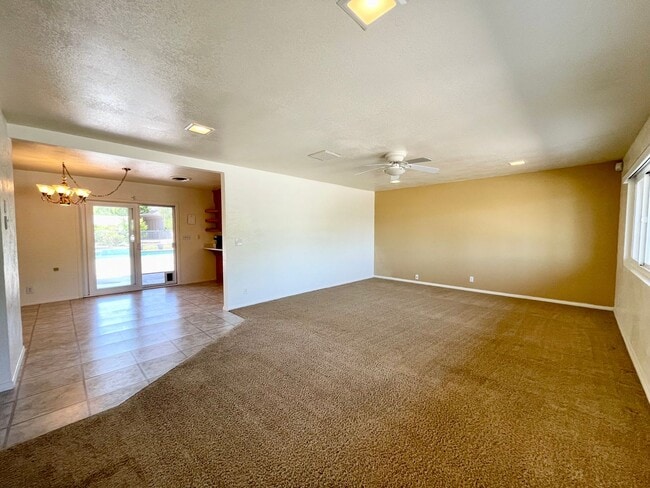 Building Photo - COMING SOON! AMAZING 3 Bedroom 3 Bathroom ...