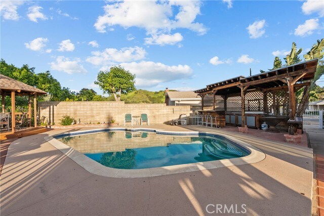 Building Photo - 10561 Alskog St