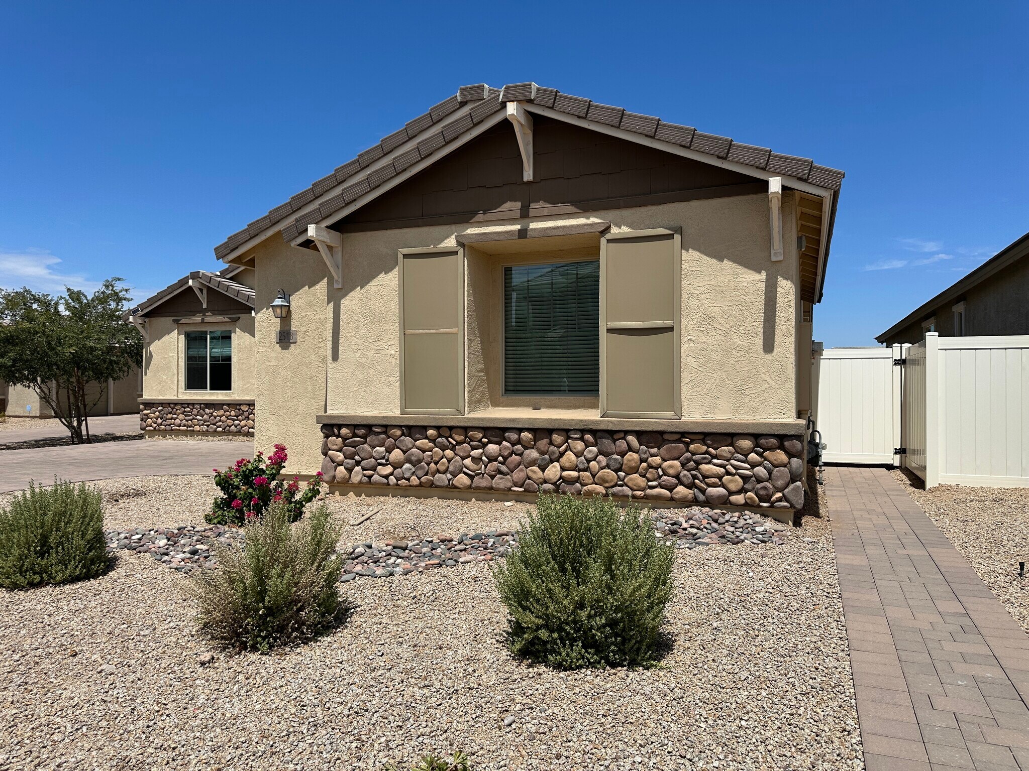 Building Photo - 2518 W Novak Way