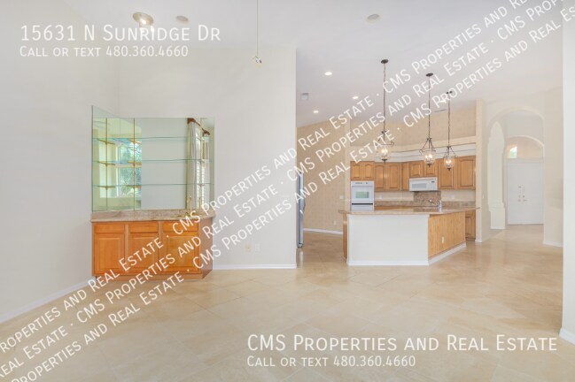 Building Photo - 15631 Sunridge Dr