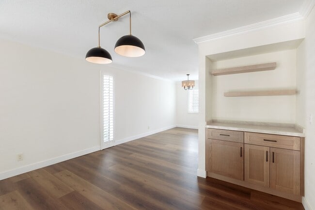 Building Photo - 21901 Lassen St