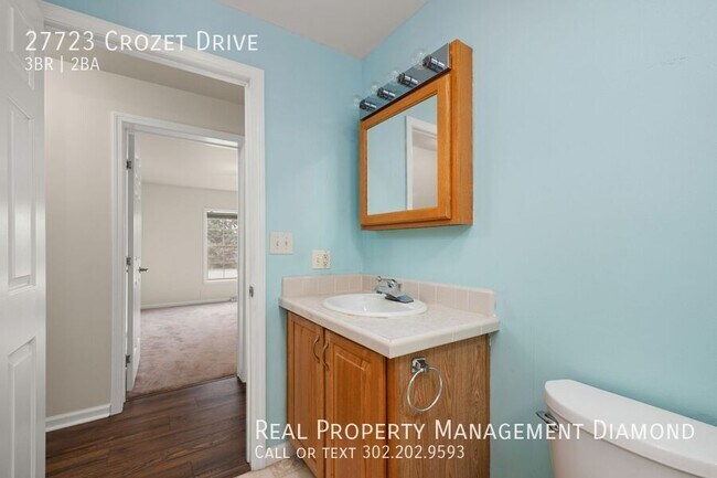 Building Photo - 27723 Crozet Dr