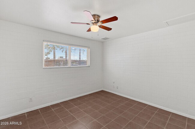 Building Photo - 2246 W Sierra St