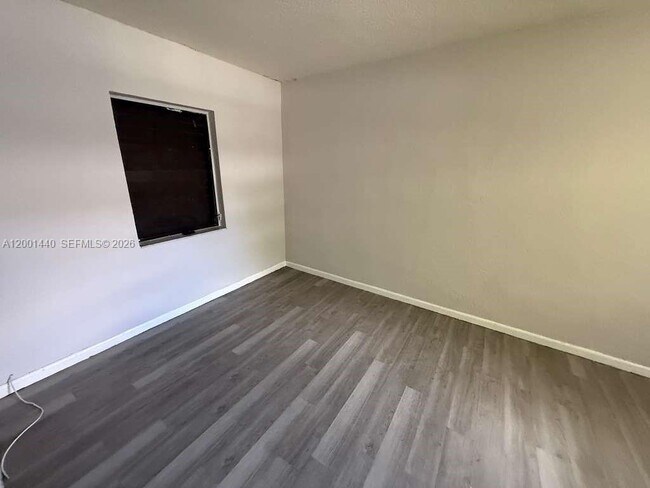 Building Photo - 817 NW 10th St