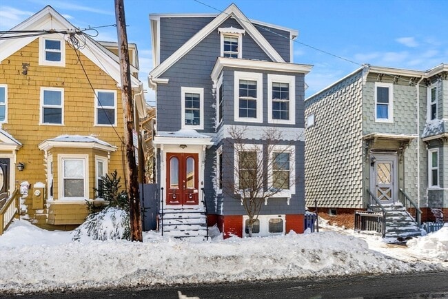 Building Photo - 87 Condor St