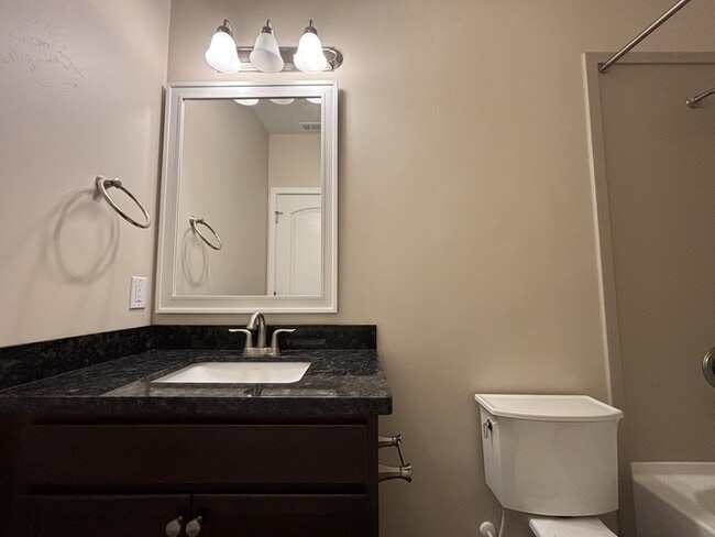Building Photo - 2676 N Heston Park