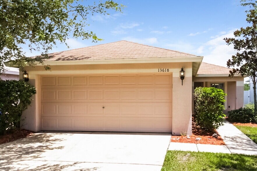 Primary Photo - 13618 Silver Charm Ct