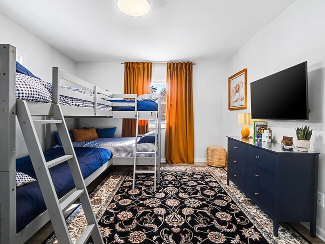 Building Photo - 28649 Jackson Rd