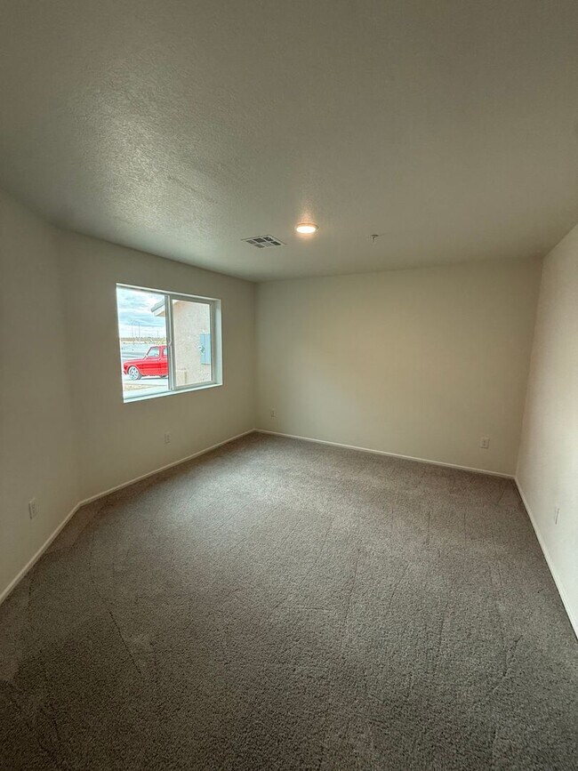 Building Photo - BRAND NEW Desert Sky Townhouse