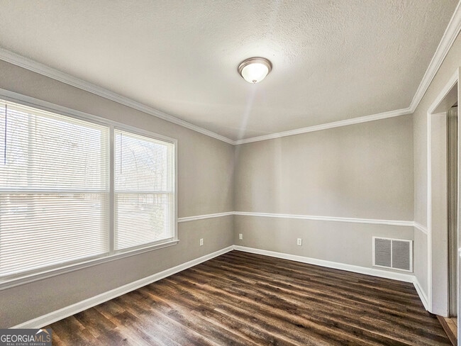 Building Photo - 1075 To Lani Dr