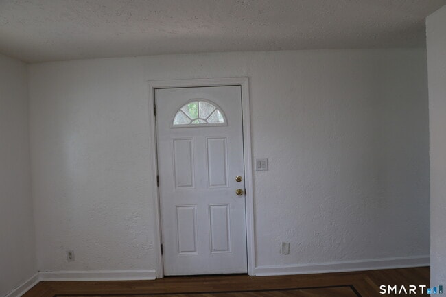 Building Photo - 264 Pearl Harbor St