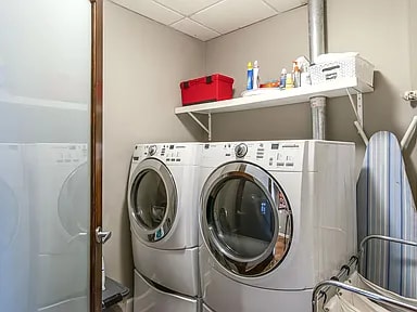 Building Photo - 117 30th Ave N