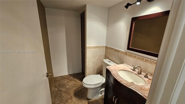 Building Photo - 20814 San Simeon Way