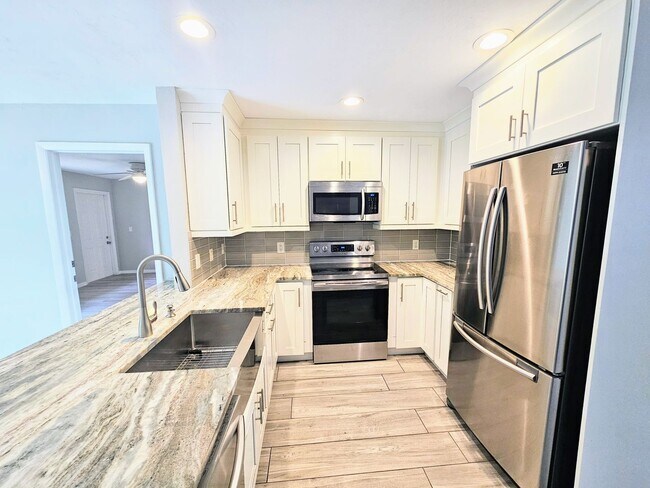 Building Photo - Charming 3BR Retreat with Private Patio & Spacious Yard