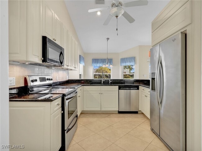 Building Photo - 3563 Kent Dr