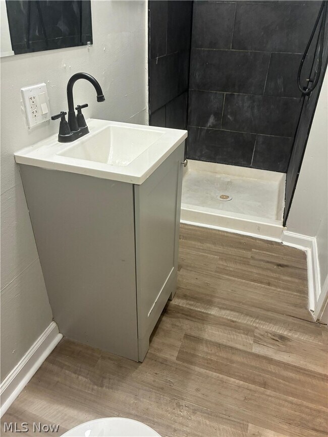 Building Photo - 4106 Lee Rd