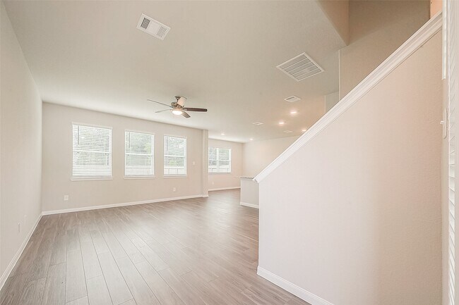 Building Photo - 2335 Tavo Trails Dr