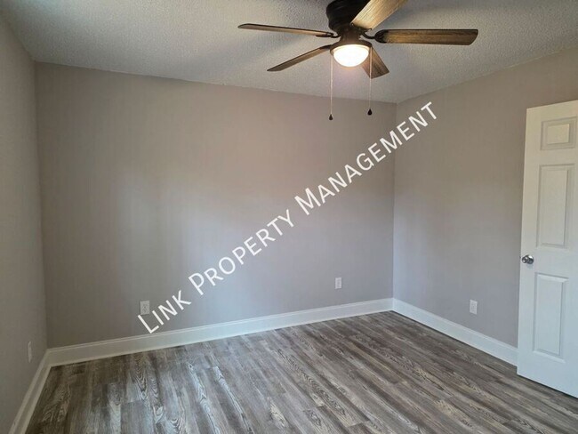 Building Photo - 6108 Ramsey Rd