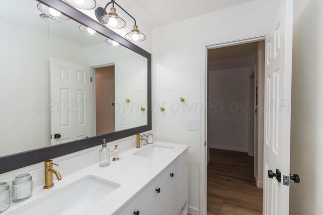 Building Photo - 3301 Palmetto Trail