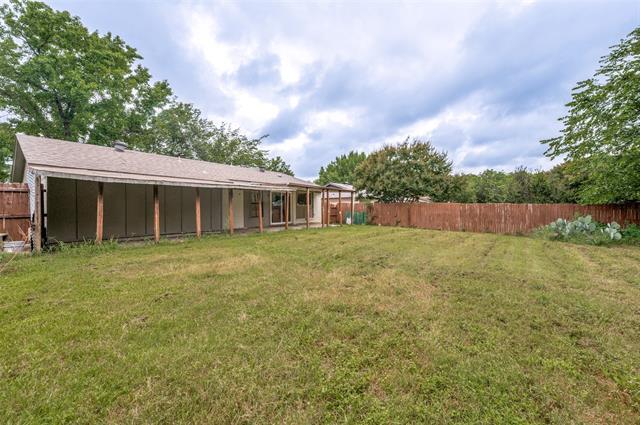 Building Photo - 2014 Laurel Oaks Dr