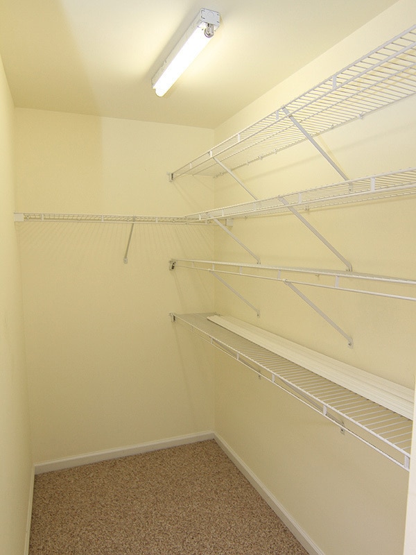 Building Photo - Spacious South Durham Townhouse!