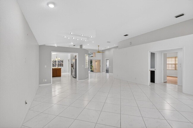 Building Photo - 7558 Ironbridge Cir
