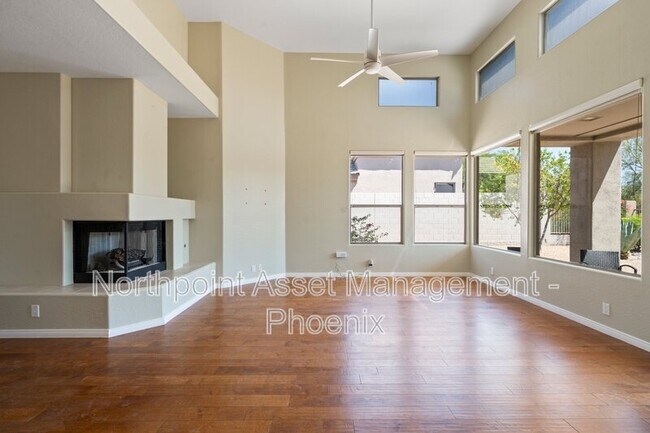 Building Photo - 7105 E Sleepy Owl Way