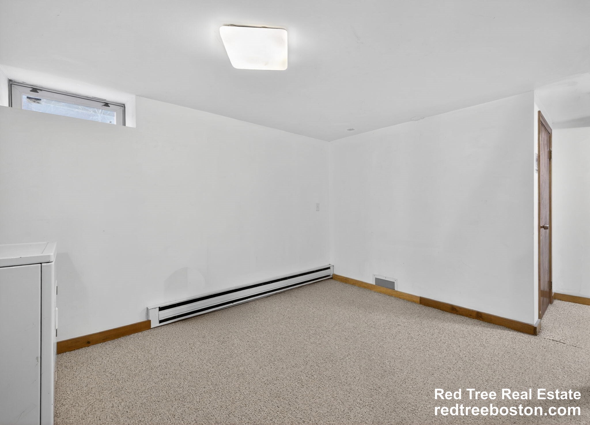 Building Photo - 27 S Crescent Circuit