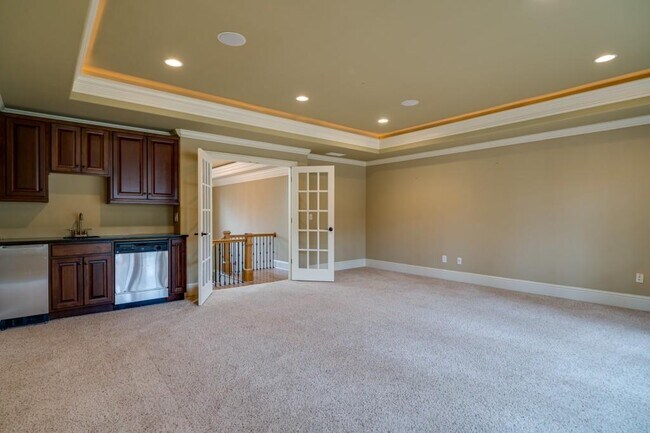Building Photo - 6213 Arnall Ct