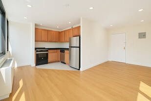 Building Photo - 207 East 37th Street