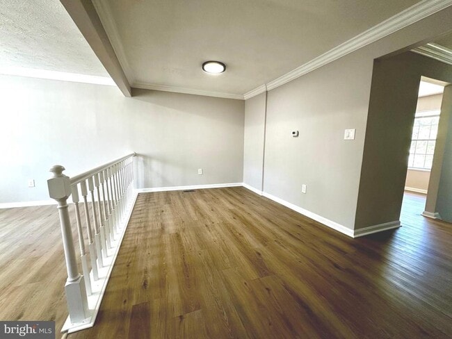 Building Photo - 404 Cabin Ct