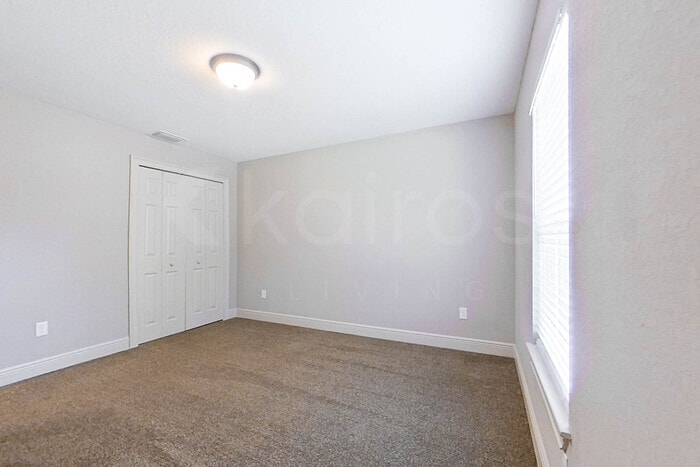 Building Photo - 6 Malauka Radial Dr