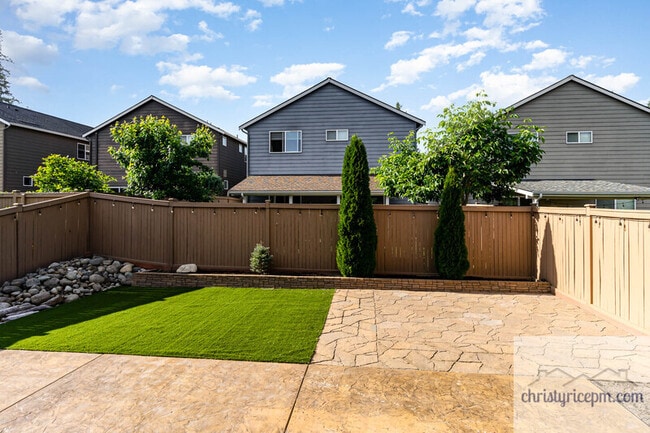 Building Photo - 24220 SE 258th Way