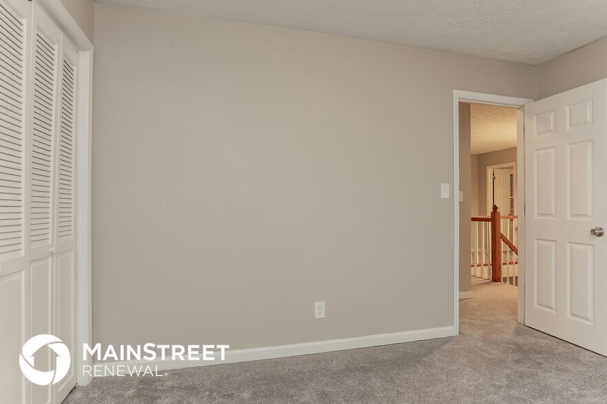 Building Photo - 5132 Clearwater Dr SW