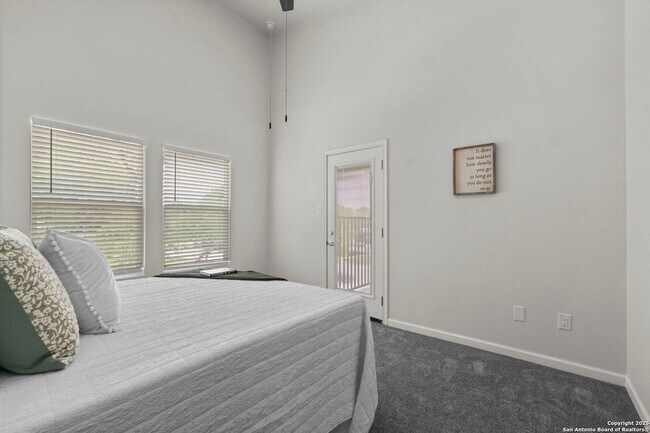 Building Photo - 1002 Morningside Dr