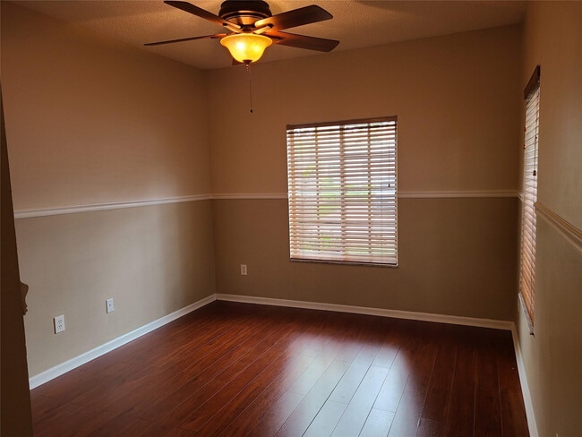 Building Photo - 4740 SW 12th Pl