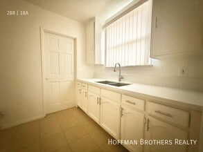 Building Photo - 1631 S Bronson Ave