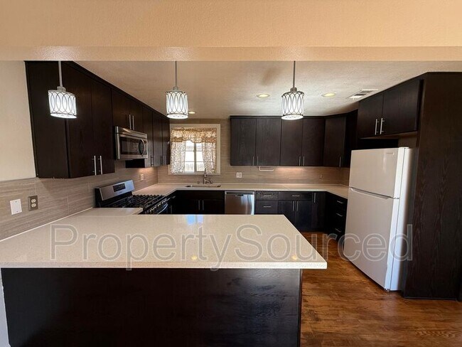 Building Photo - 221 N Lincoln Ave