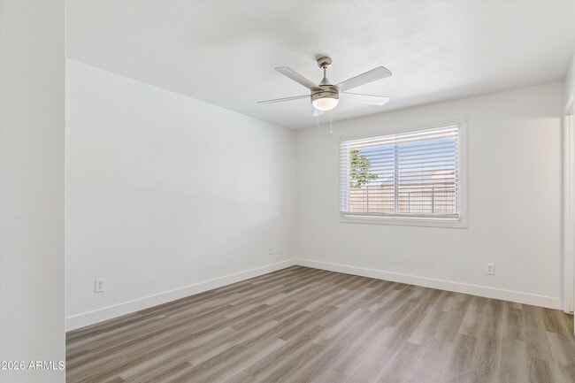 Building Photo - 3020 W Hartford Dr