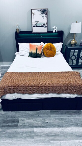 Building Photo - 9229 Madera Rd