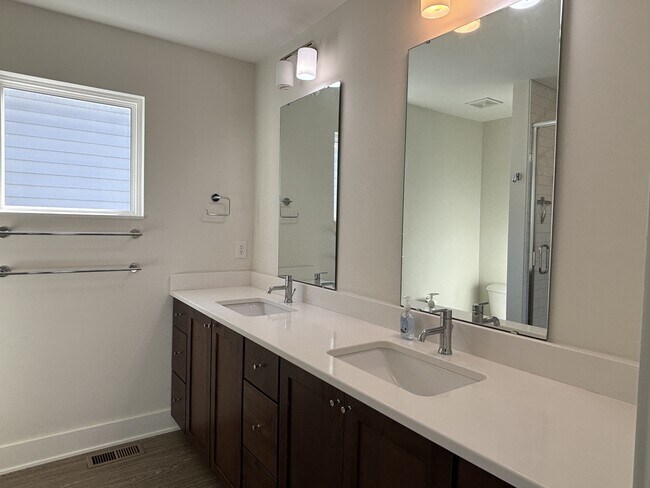 Building Photo - 56 Central Greens Blvd