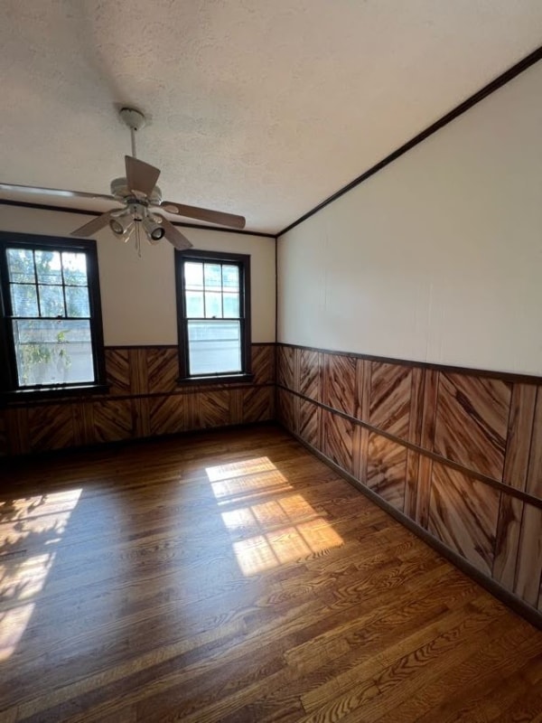 Building Photo - 1209 Windsor Ave