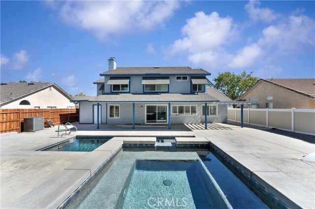 Building Photo - 12832 King Canyon Rd