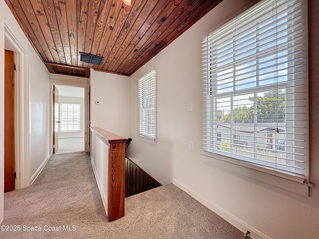Building Photo - 2811 Indian River Dr