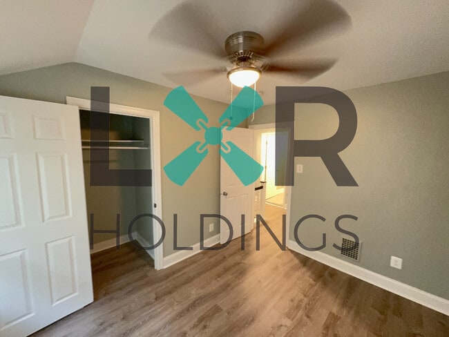 Building Photo - 1236 Clover Ln