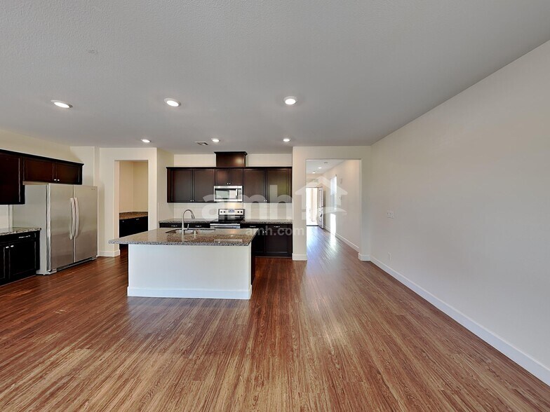 Building Photo - 9289 Baylee Bay Court